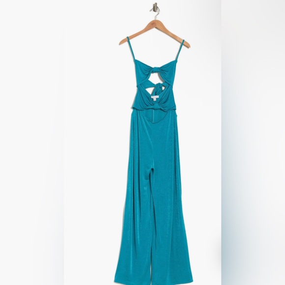 TOPSHOP CutOut Sleeveless Wide Leg Jumpsuit - Picture 3 of 8